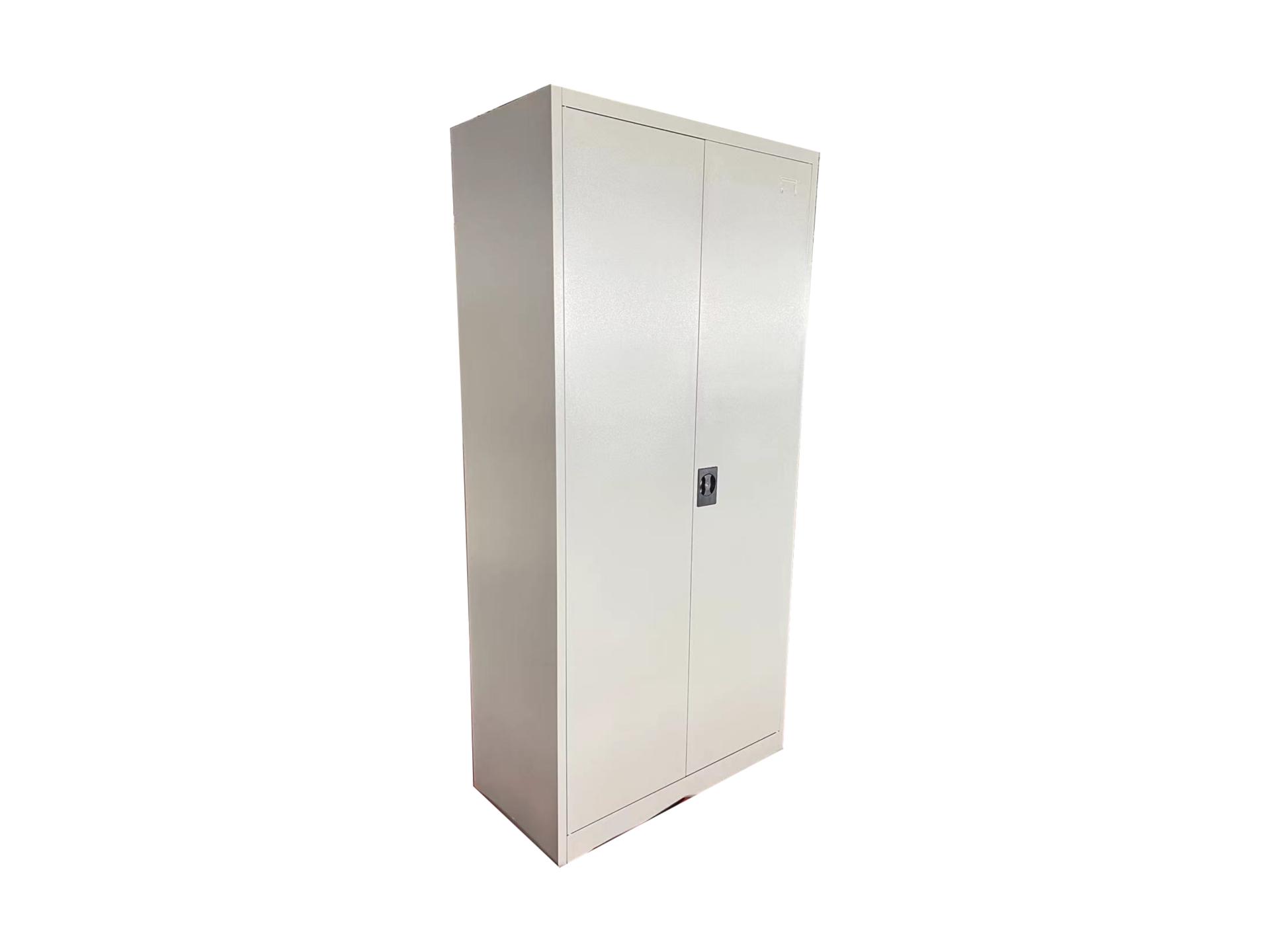 wardrobe locker with mass shelf handle